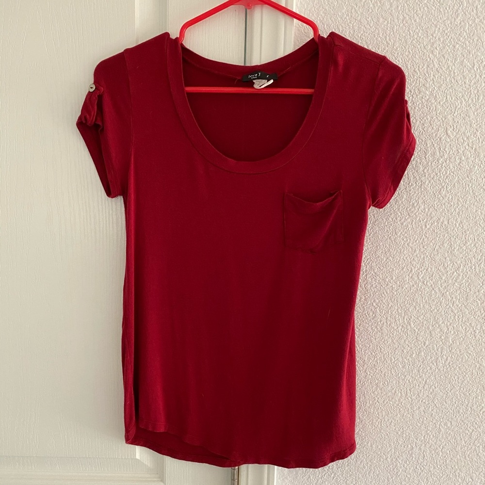 Soft Red Top